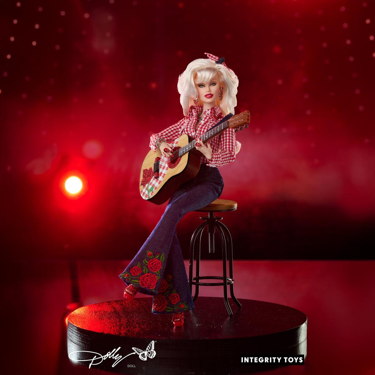 Dolly Parton Doll Dreamin' In Gingham by Integrity Toys