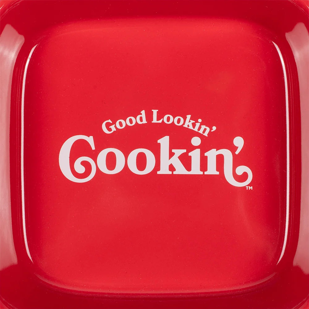 Close-up view of the Good Lookin Cookin lettering and artwork printed on the center of the dish